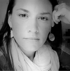 Portrait image of author Stephanie Snow.
