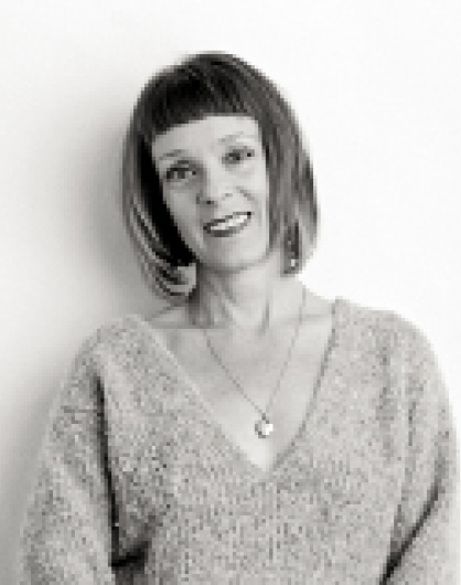 Portrait image of author Niki Neems.